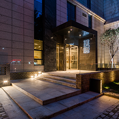 亚洲精品久久久久中文字幕二区