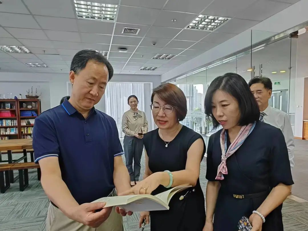 亚洲精品久久久久中文字幕二区