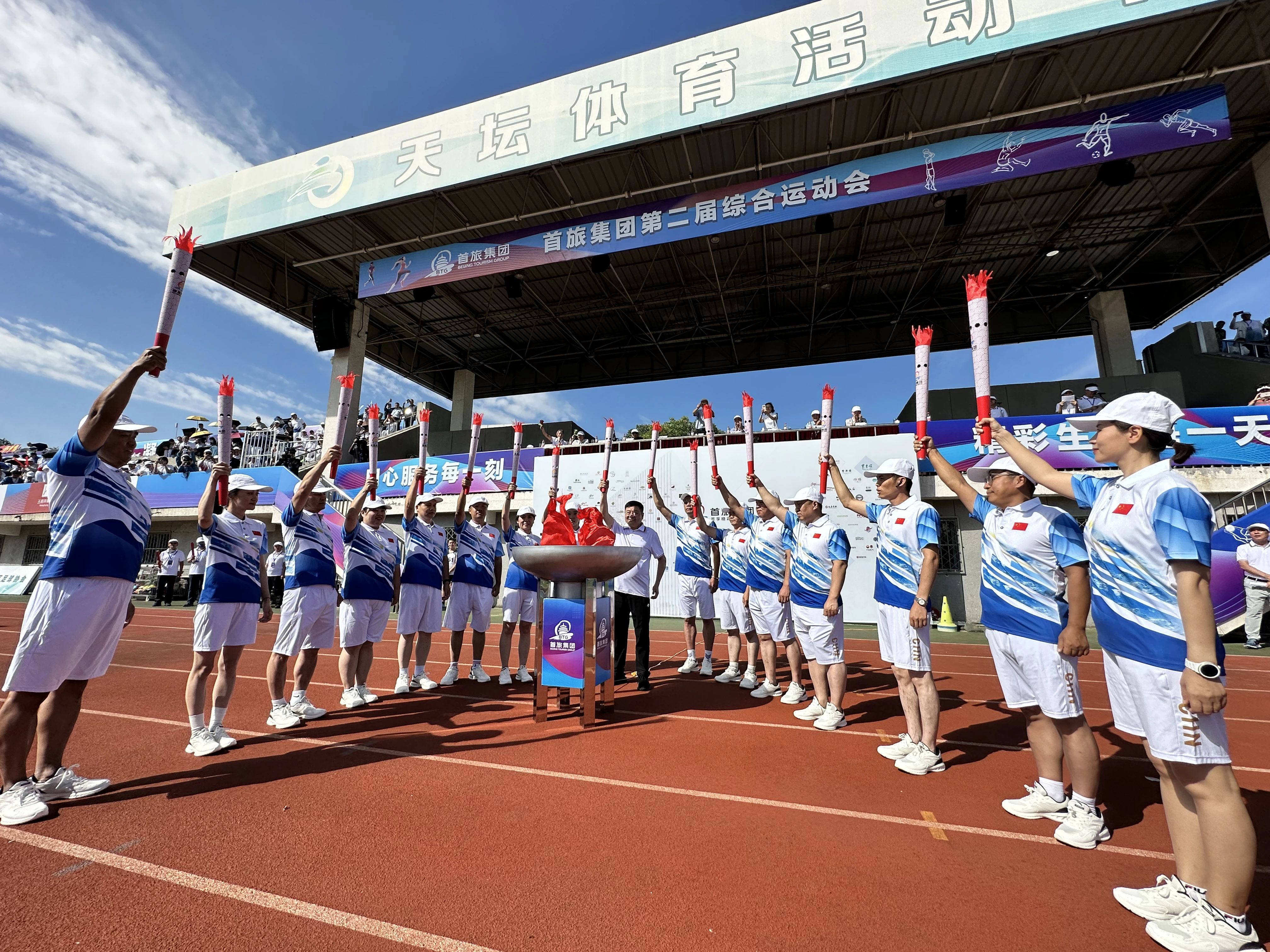 亚洲精品久久久久中文字幕二区