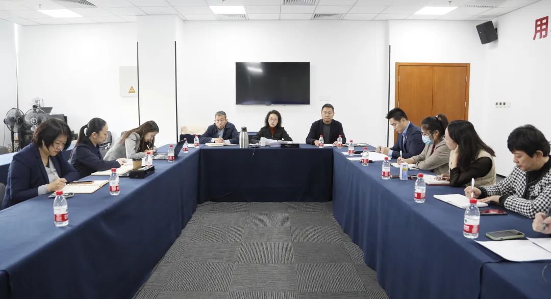 亚洲精品久久久久中文字幕二区