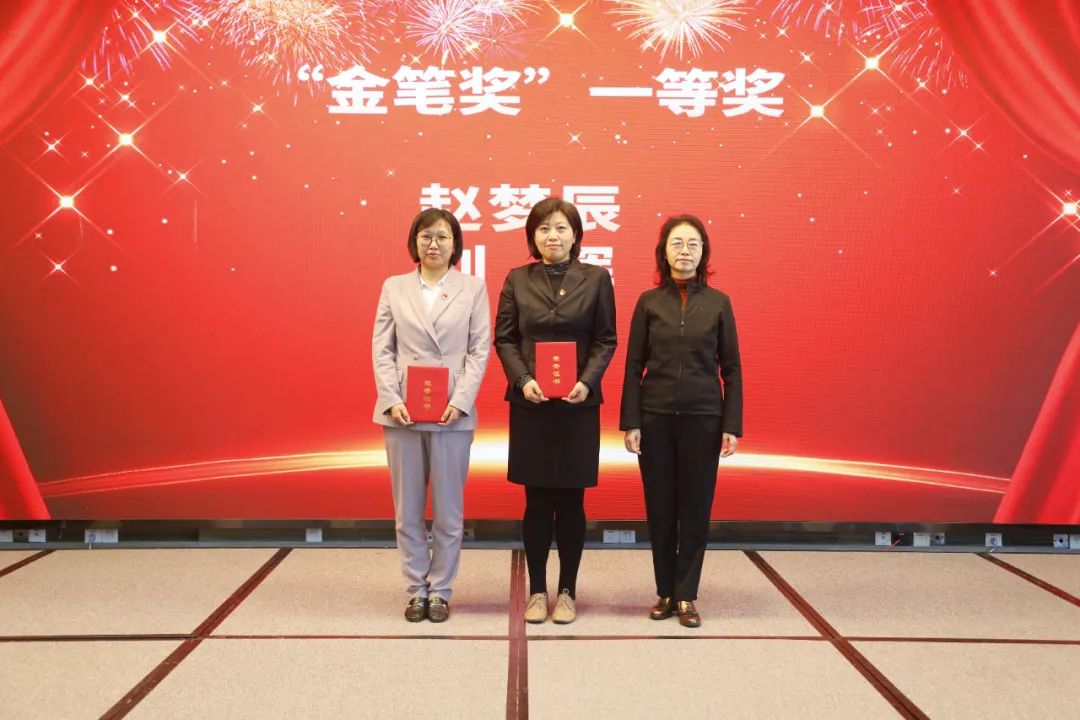 亚洲精品久久久久中文字幕二区