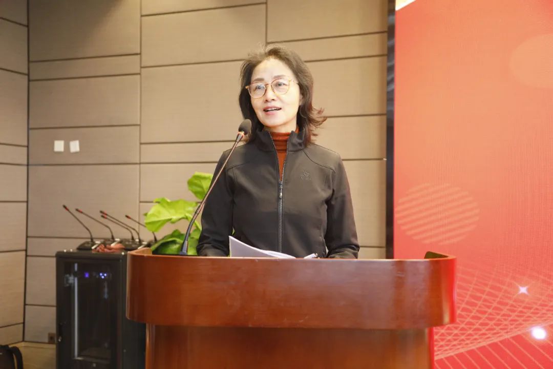 亚洲精品久久久久中文字幕二区