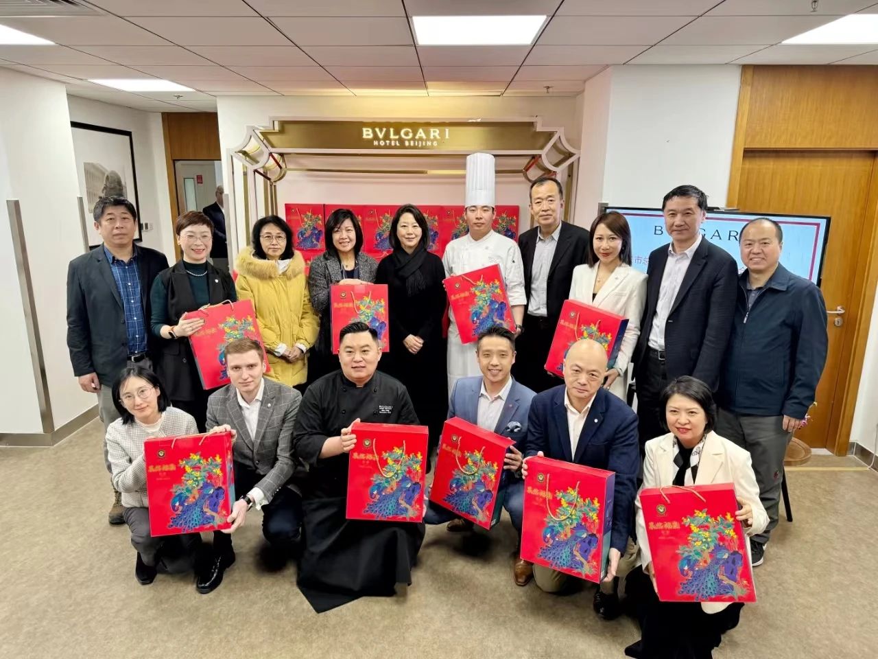 亚洲精品久久久久中文字幕二区