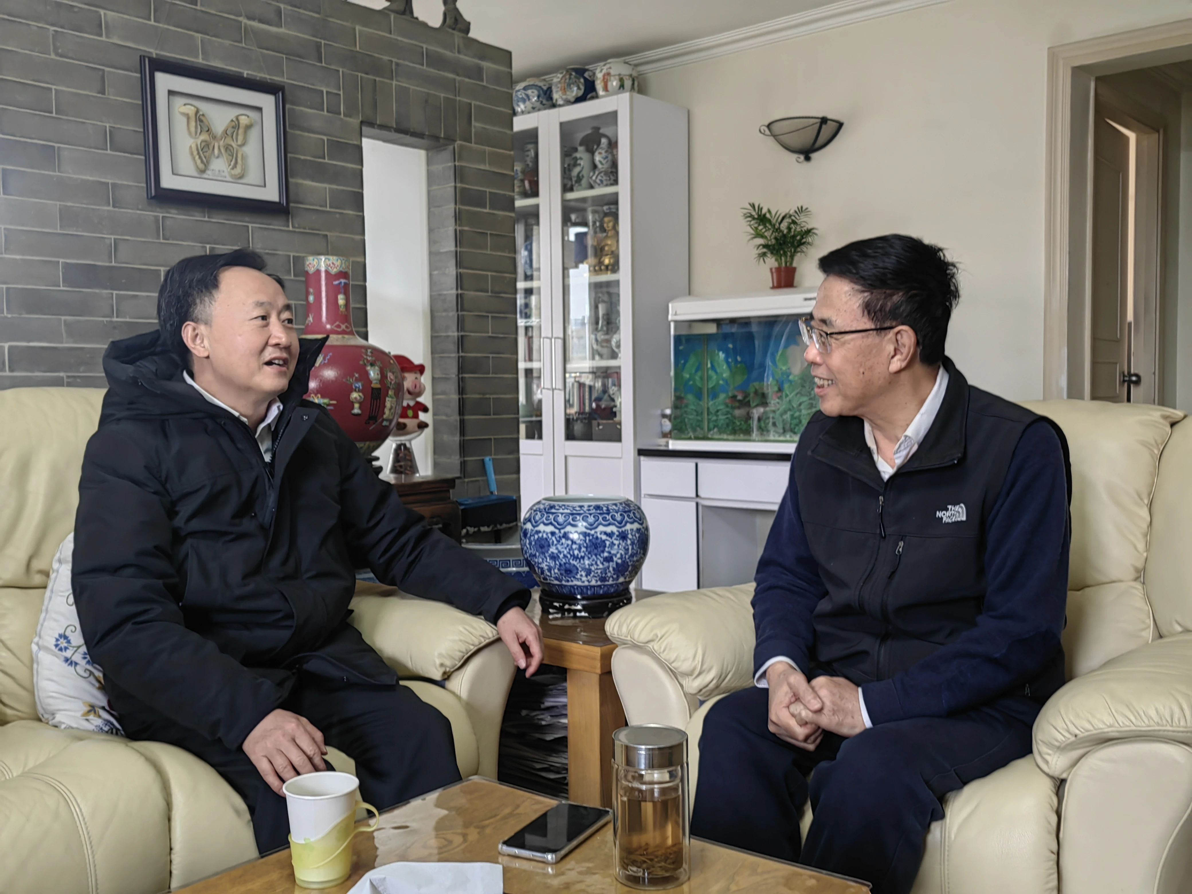 亚洲精品久久久久中文字幕二区