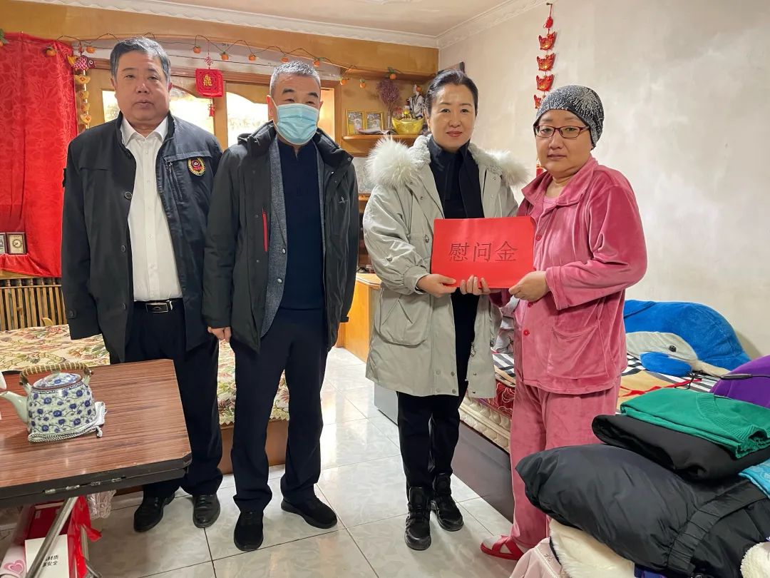 亚洲精品久久久久中文字幕二区