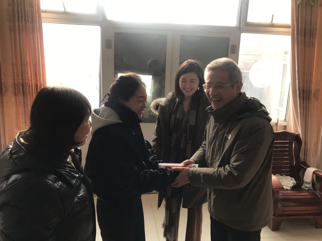 亚洲精品久久久久中文字幕二区