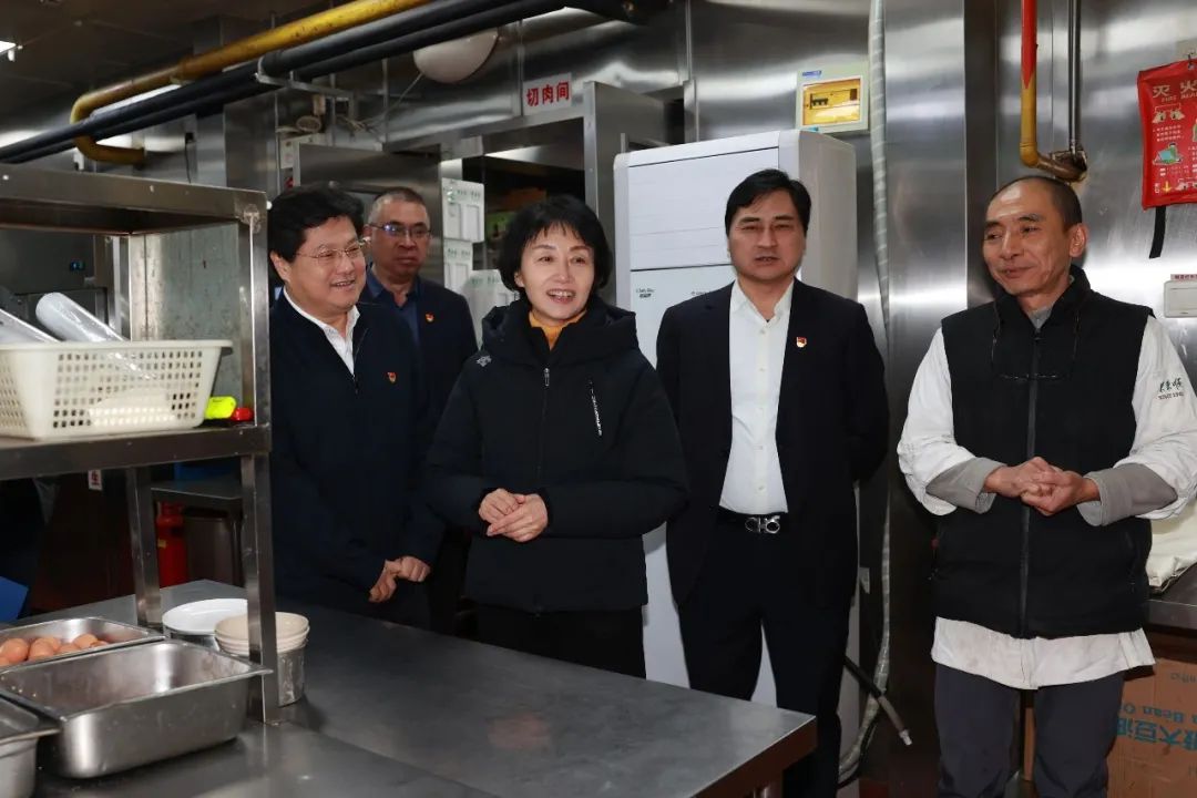 亚洲精品久久久久中文字幕二区