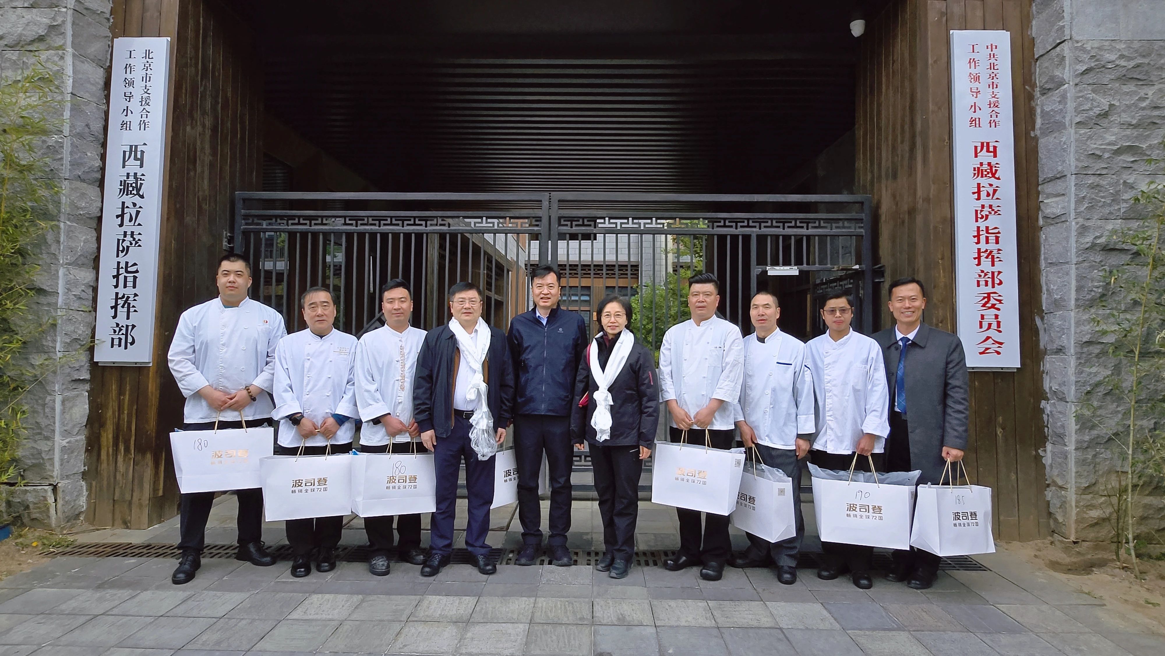 亚洲精品久久久久中文字幕二区