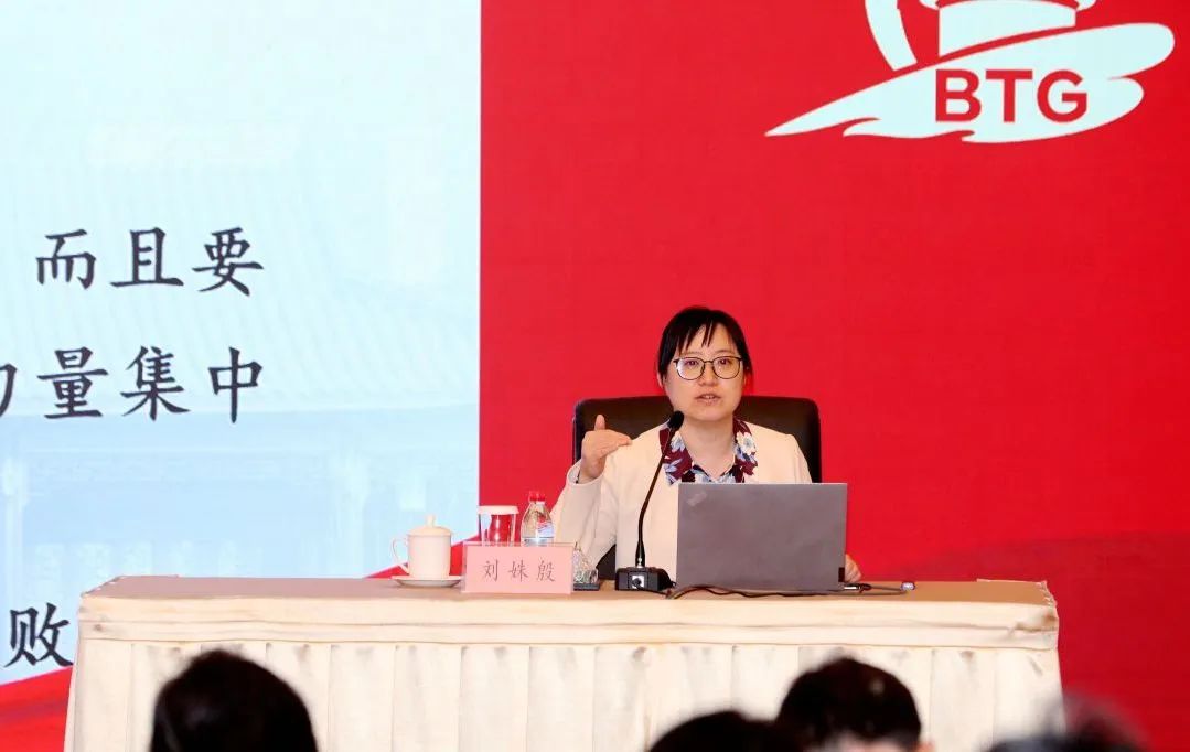 亚洲精品久久久久中文字幕二区