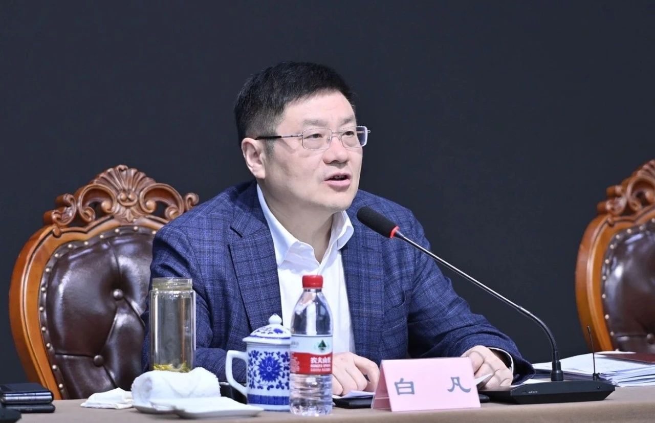 亚洲精品久久久久中文字幕二区