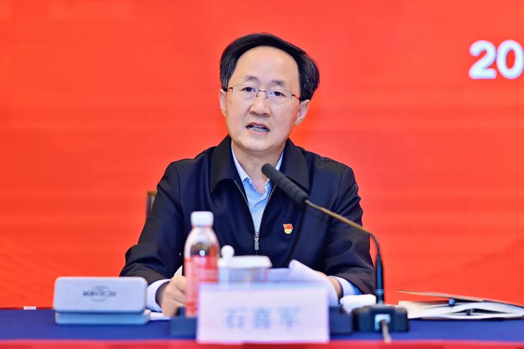 亚洲精品久久久久中文字幕二区