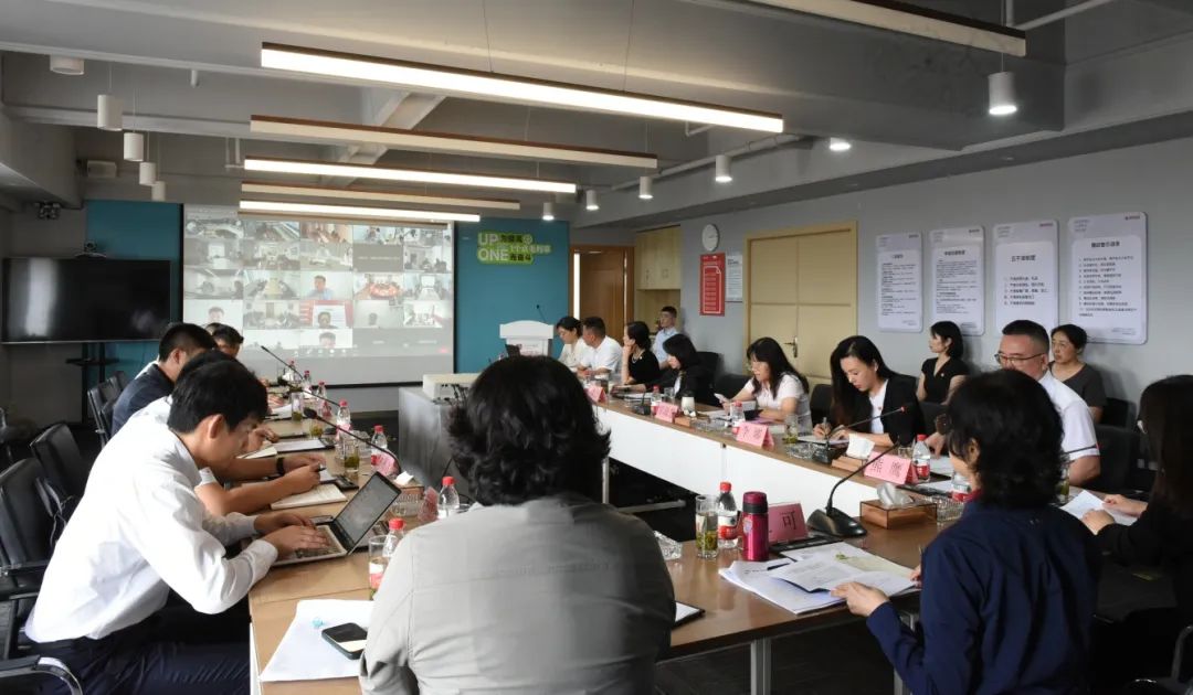 亚洲精品久久久久中文字幕二区