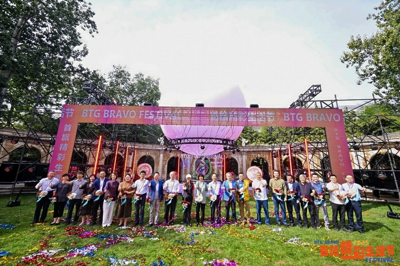 亚洲精品久久久久中文字幕二区